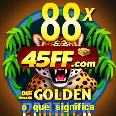 o que significa sonhar dobrando roupas
